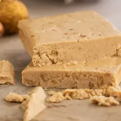 Turrón de Jijona, un dulce navideño tradicional. Perfecta para tu receta casera.