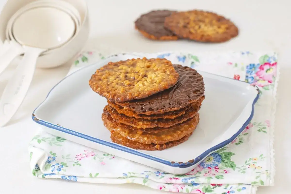 Deliciosas moscovitas, crujientes y doradas, perfectas para acompa&ntilde;ar tu caf&eacute;. &iexcl;Una receta f&aacute;cil de preparar!